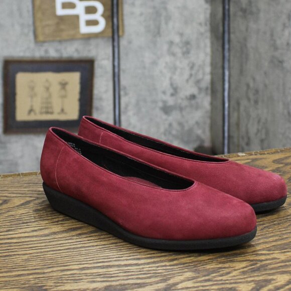 Grasshoppers by Keds Womens Suede Pull On Dress Flats Maroon Red 6M - Picture 1 of 6